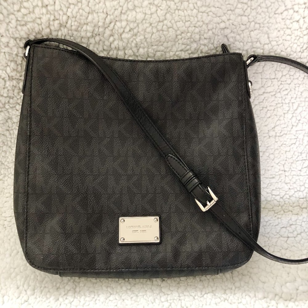Michael Kors crossbody bag